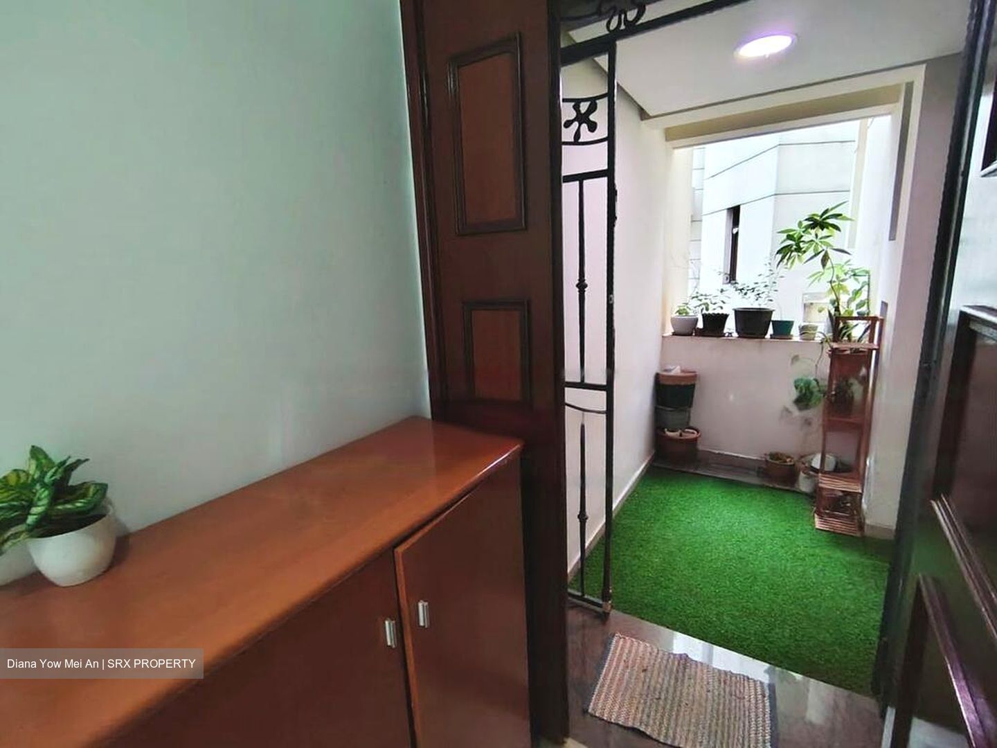 Seletaris (D27), Condominium #497334391